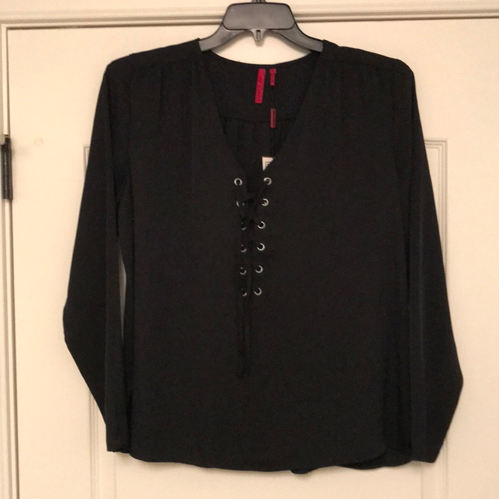 Love Scarlett top with lace up front